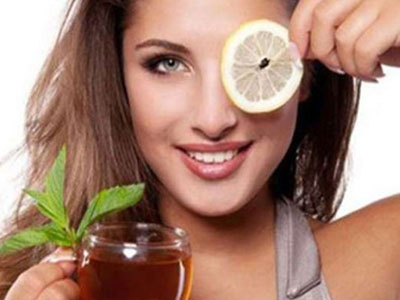 Σακούλες κάτω από τα μάτια: Έτσι θα απαλλαγείς αμέσως!